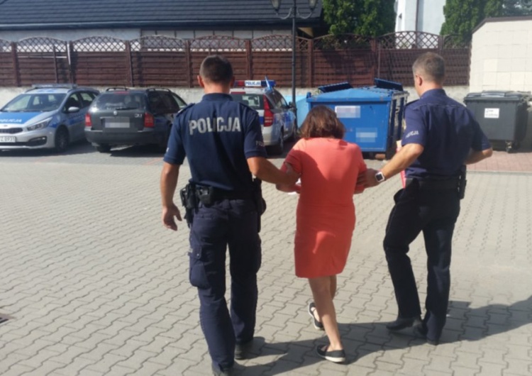 Kobieta siekierą zaatakowała załogę karetki pogotowia