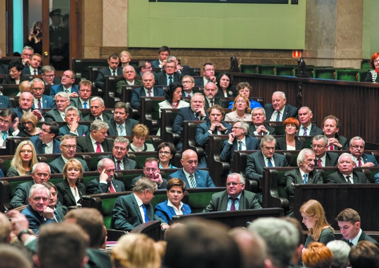 M. Żegliński Zbigniew Kuźmiuk: Wczoraj Sejm uchwalił ustawę o obniżeniu wieku emerytalnego