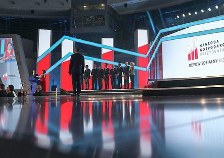  Andrzej Duda przyznał sześciu firmom Nagrody Gospodarcze Prezydenta RP