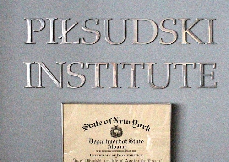 Instytut Piłsudskiego w Ameryce – co zawierają zbiory polskiej instytucji w Nowym Jorku?