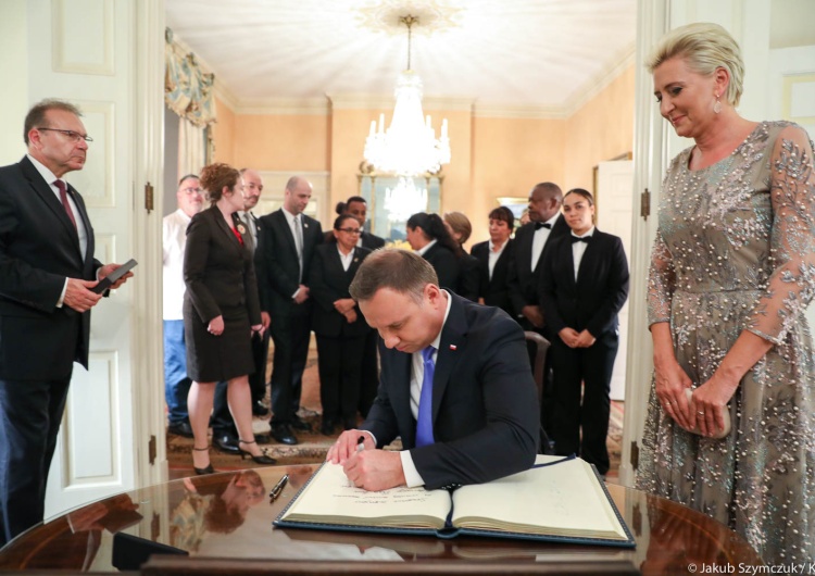 Para Prezydencka na przyjęciu z okazji 100-lecia niepodległości: "Jesteśmy dumni z Polonii!"