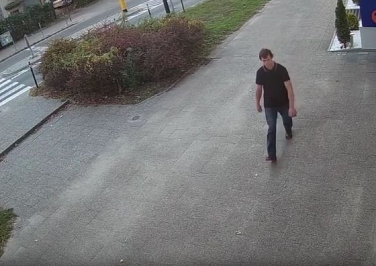 Policja szuka mężczyzny, który zaatakował gdańską synagogę