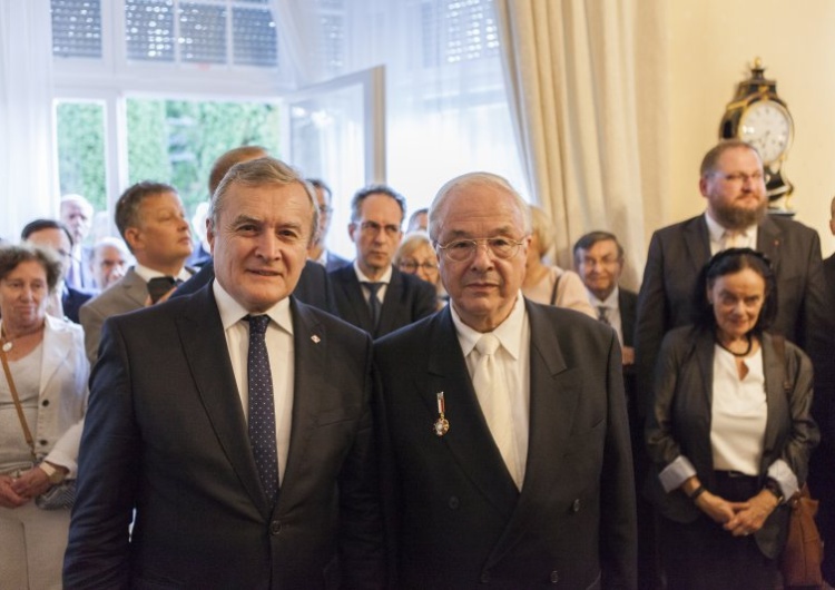 Markus Blechner odznaczony za pomoc w odzyskaniu przez Polskę Archiwum Eissa dokumetującego pomoc Żydom