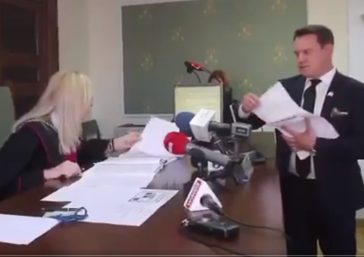  [Wideo] Mocne sądowe starcie Dominika Tarczyńskiego