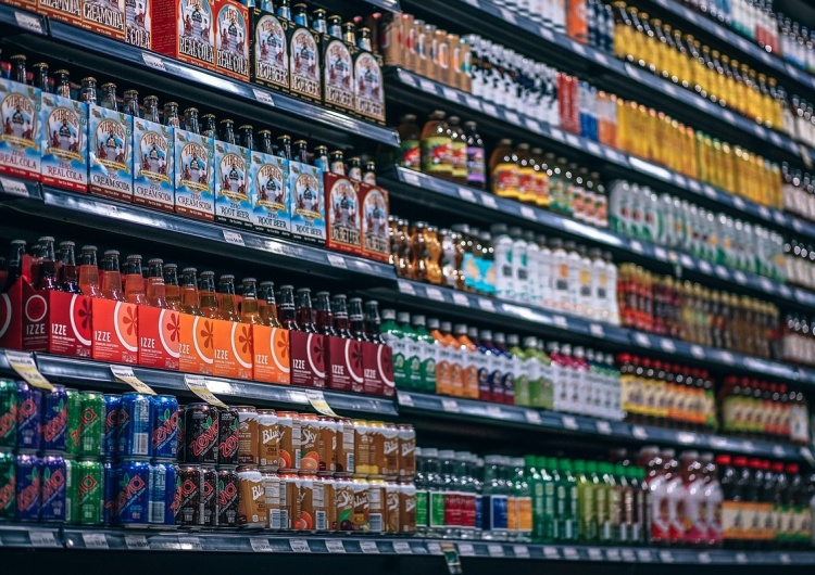 Gorsze, bo dla Polaków? UOKiK porównał jakość produktów z Polski i Europy Zachodniej