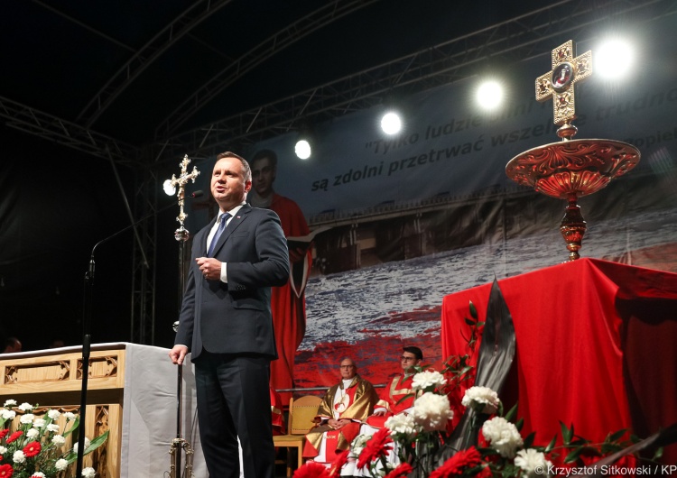  Andrzej Duda: Dobro pokonało zło poprzez męczeńską śmierć ks. Jerzego Popiełuszki