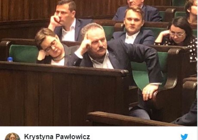 Katarzyna Lubnauer przyłapana na drzemce w Sejmie