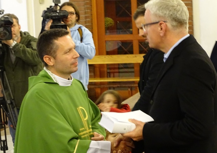 Ks. Daniel Wachowiak odprawił w Poznaniu mszę w intencji "postępowego" prezydenta Jaśkowiaka