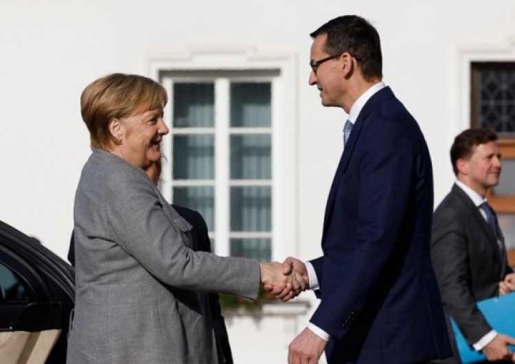  O czym premier Morawiecki rozmawiał z kanclerz Merkel?