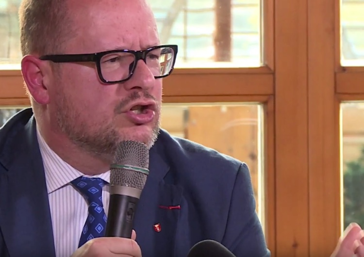  Według sondażu w Gdańsku wygrał Adamowicz