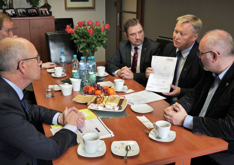 Spotkanie w sprawie konfliktu w JYSK Polska