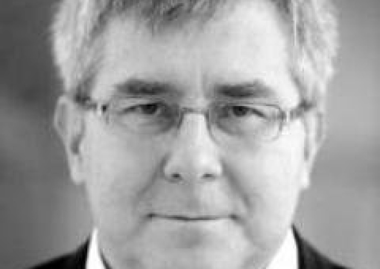 Ryszard Czarnecki: Mniejsze poparcie dla UE wśród Polaków = większe szanse dla rządu w negocjacjach!