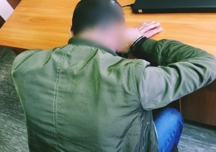 Pościg i strzały ostrzegawcze, obcokrajowcy zatrzymani