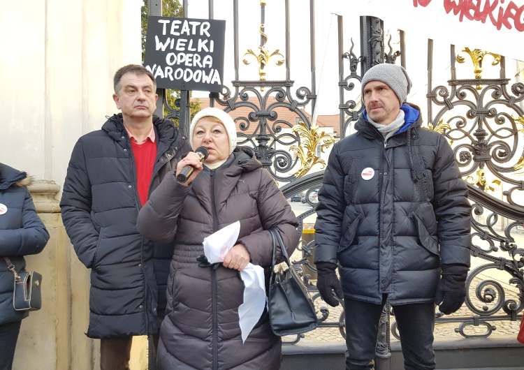Pracownicy Teatru Wielkiego - Opery Narodowej zaprotestowali przed MKiDN