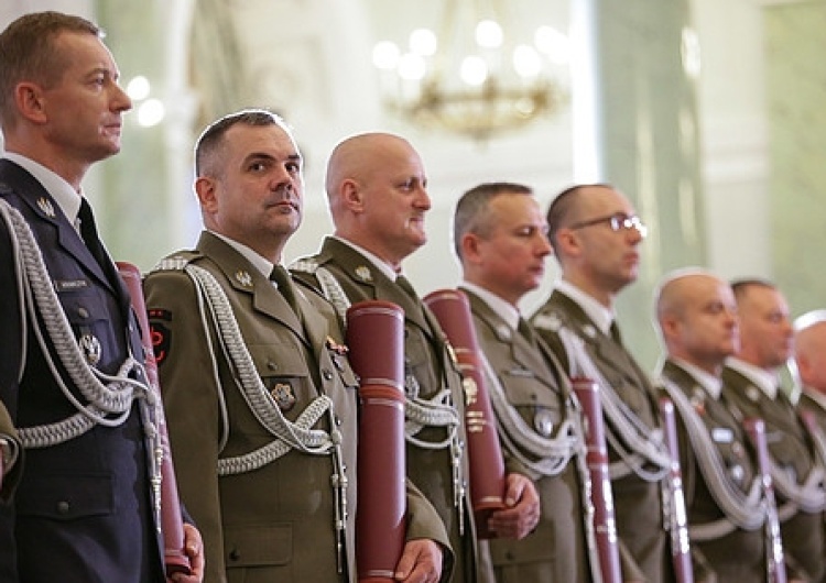 Prezydent wręczył nominacje generalskie