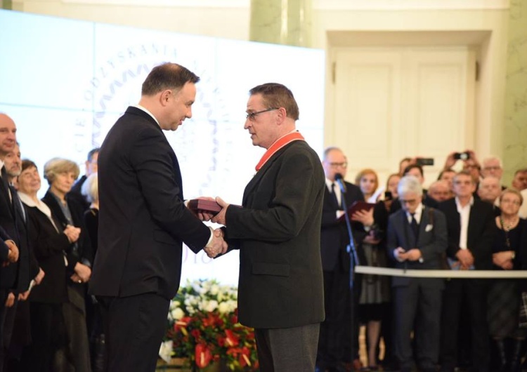  [Fotorelacja] Prezydent nadał Medale Stulecia Odzyskanej Niepodległości zasłużonym w służbie państwu