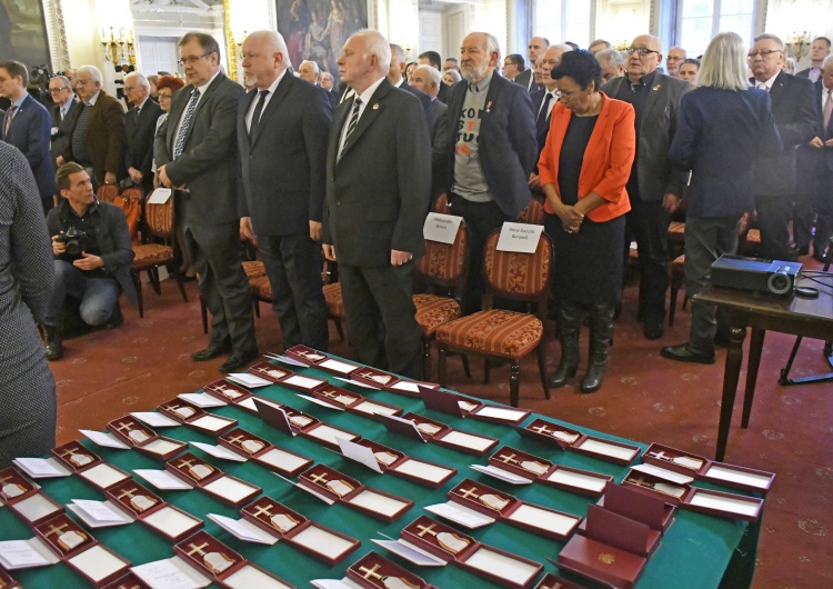 Tomasz Gutry [Nasza fotorelacja] Wręczenie Krzyży Wolności i Solidarności