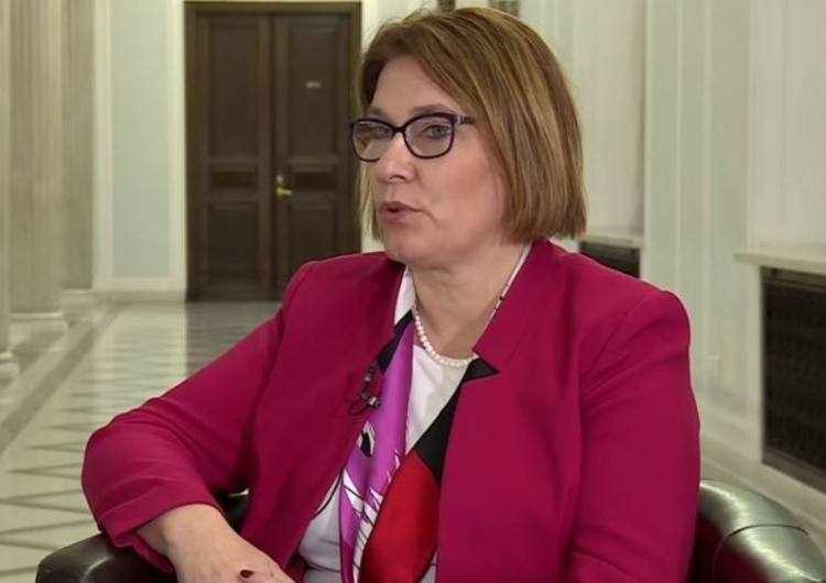  Beata Mazurek: Biedroń nie ma absolutnie żadnego programu wyborczego