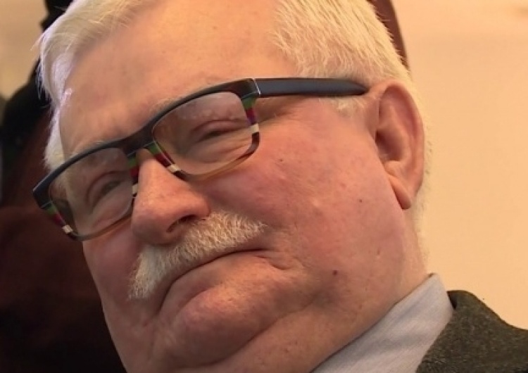  Oburzające. Wałęsa o Kaczyńskich:"Przewidziałem, że jeden drugiego zabije, a potem skończy w wariatkowie"