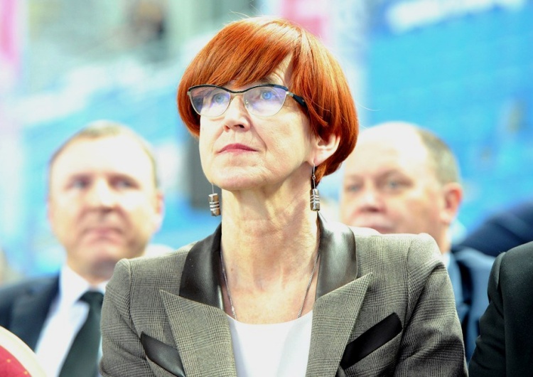 Zmiany w 500 Plus? Min. Rafalska: Konieczne będzie podniesienie kryterium dochodowego
