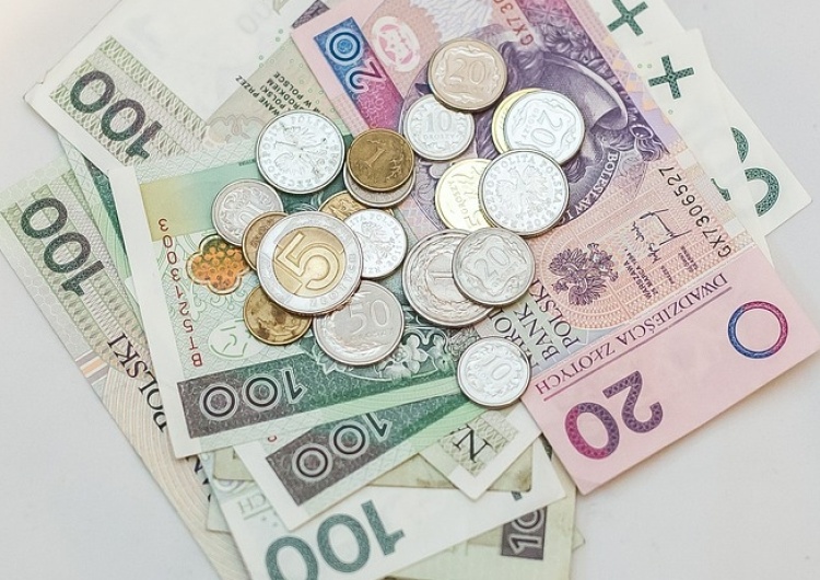 Od 1 stycznia płaca minimalna wzrośnie i wyniesie...