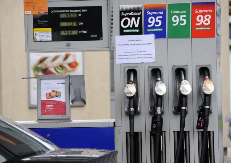 Paliwo za 5 zł coraz bardziej możliwe. Ceny rosną po decyzji OPEC