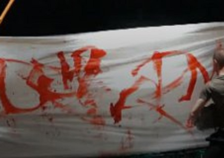 Niemieccy „twórcy” kpią z dziedzictwa Solidarności?