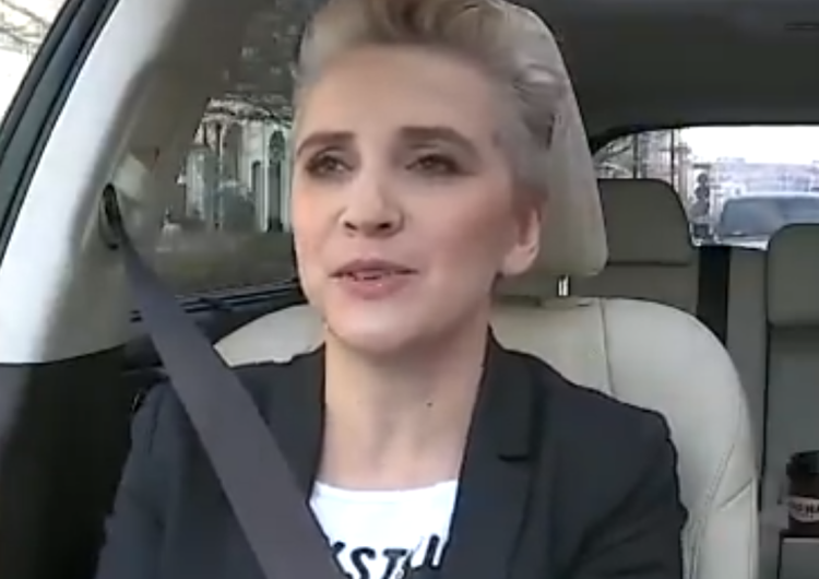 "Po co ja chodzę do kościoła skoro nikt z nas nie chodzi" J. Scheuring-Wielgus o życiu religijnym rodziny