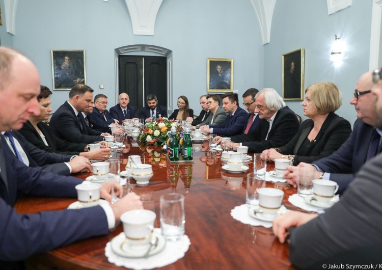  Po spotkaniu ws. marszu przeciwko przemocy i nienawiści. Niestety nie stawiły się wszystkie partie