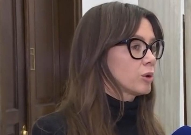 Kinga Rusin żąda blokady kont na Facebooku, które "szerzyły nienawiść" wobec Adamowicza