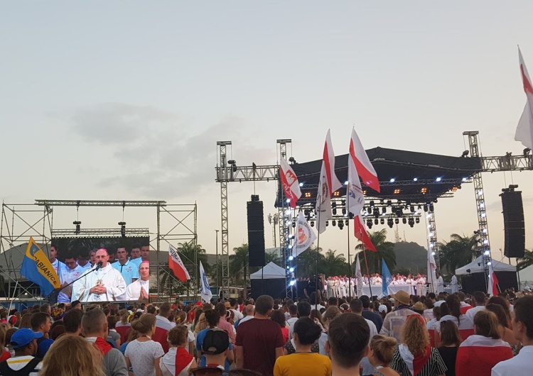  Tysol.pl na Światowych Dniach Młodzieży w Panamie: Polska msza na Albrook Mall