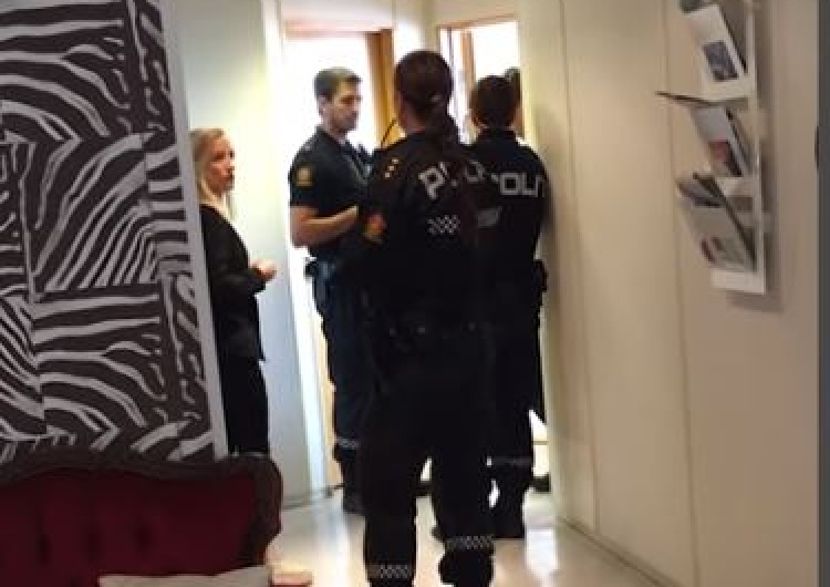  [video] Norweskie służby naruszyły nietykalność osobistą polskiego konsula