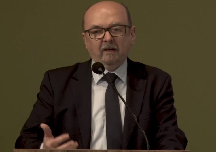 Prof. Legutko o słowach Grzegorza Schetyny: "To jest więcej niż nieprzyzwoitość. To granie śmiercią"