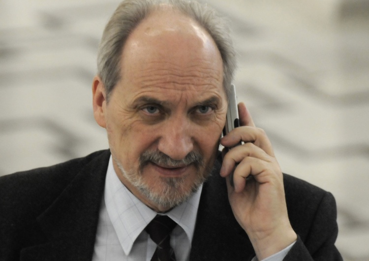 Dr Targalski: "Wyjdzie na to, że Antoni Macierewicz jest człowiekiem naiwnym"