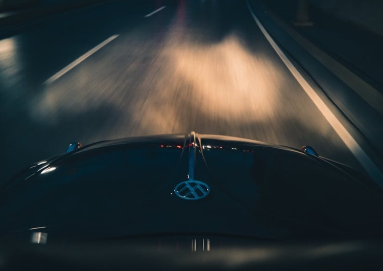 Główny personalny Volkswagena wzywa pracowników do głosowania na prounijne partie