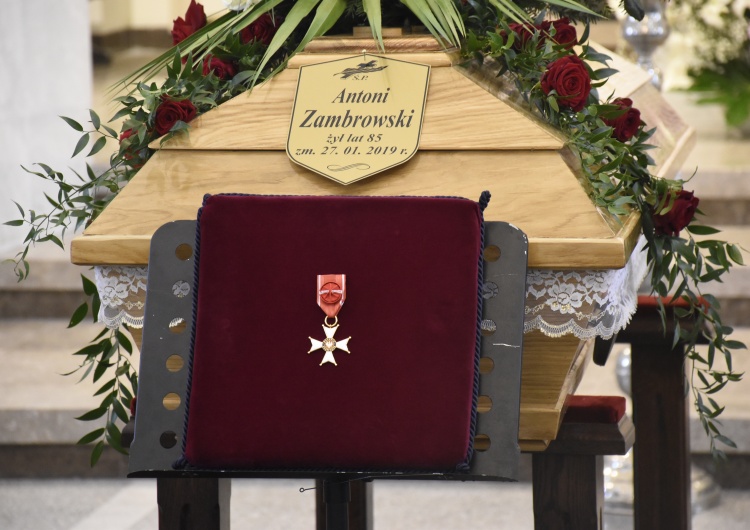 Foto. Tomasz Gutry [Fotorelacja] Ostatnie pożegnanie Antoniego Zambrowskiego