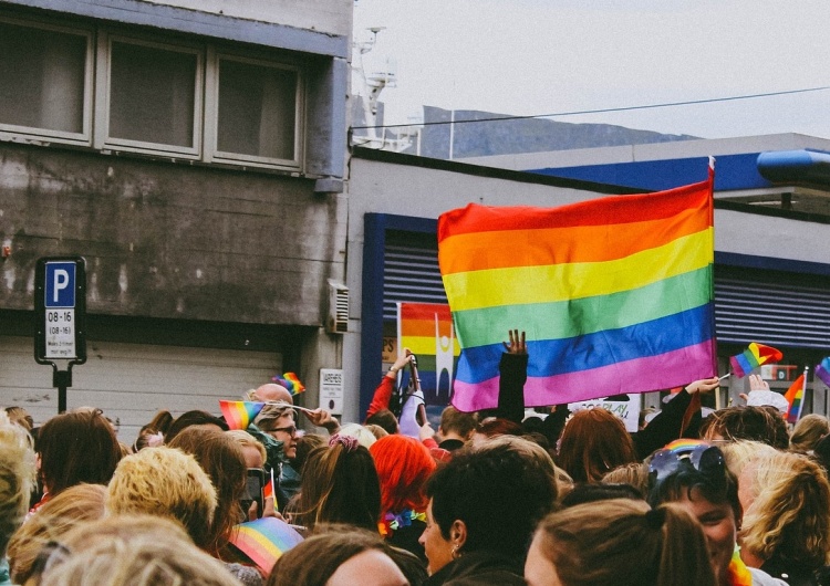  Sąd: "Konstytucja nie zabrania małżeństw homoseksualnych". Kampania Przeciw Homofobii triumfuje?