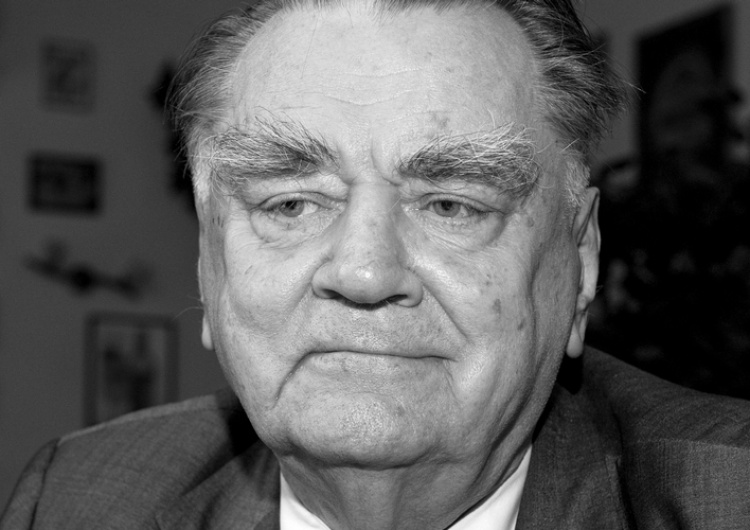 Rozpoczęła się żałoba po śmierci byłego premiera Jana Olszewskiego