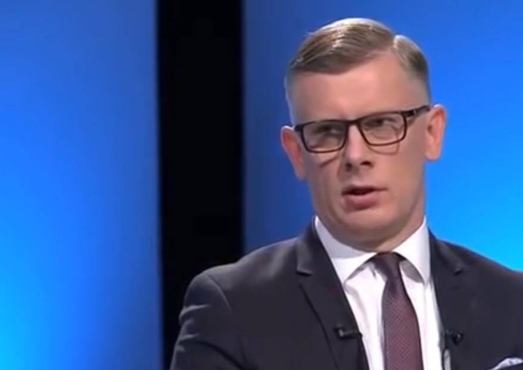 Prof. Cenckiewicz: "Kiedy Wałęsa obalał... Morawiecki się ukrywał i SW zakładał"