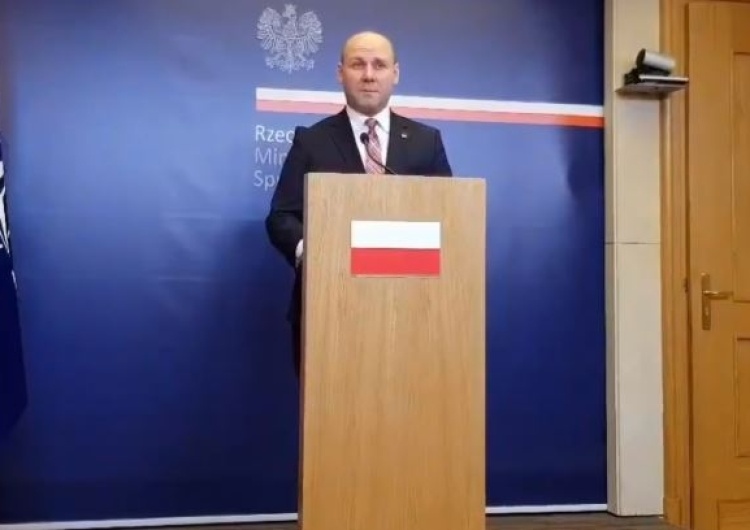 Szynkowski vel Sęk odpowiada na słowa Katza: "Jego wiarygodność spadła do zera. Nie damy się sprowokować"