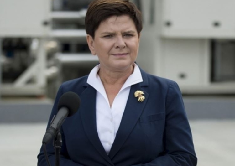 "Niechże się Pani nie kompromituje". Beata Szydło ostro zripostowała Różę Thun