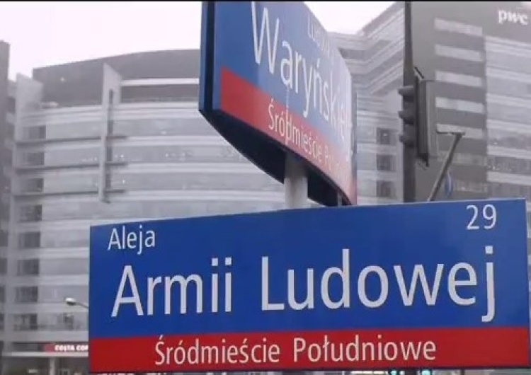 Rekomunizacja ulic Warszawy. Tablice Siedzikówny czy Kaczmarskiego będą zutylizowane na koszt podatnika