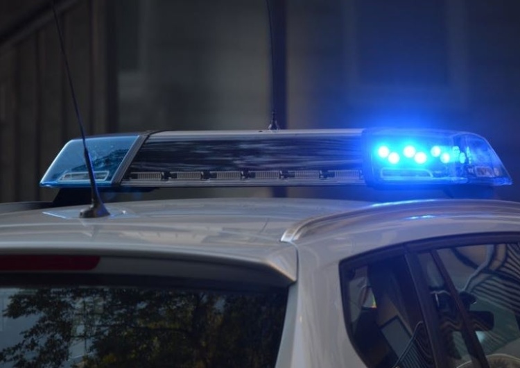 Londyn: Znaleziono dwie bomby na lotniskach i jedną na dworcu kolejowym