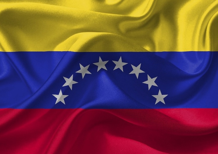 Surdel o Wenezueli: Tłum obrabował bank. Kradli komutery etc. Nikt nie zainteresował się pieniędzmi