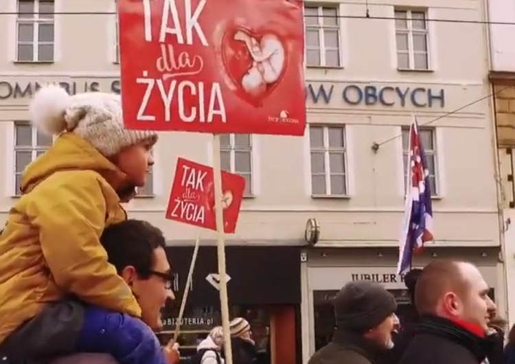  [video] Narodowy Marsz Życia 24 marca na Placu Zamkowym w Warszawie