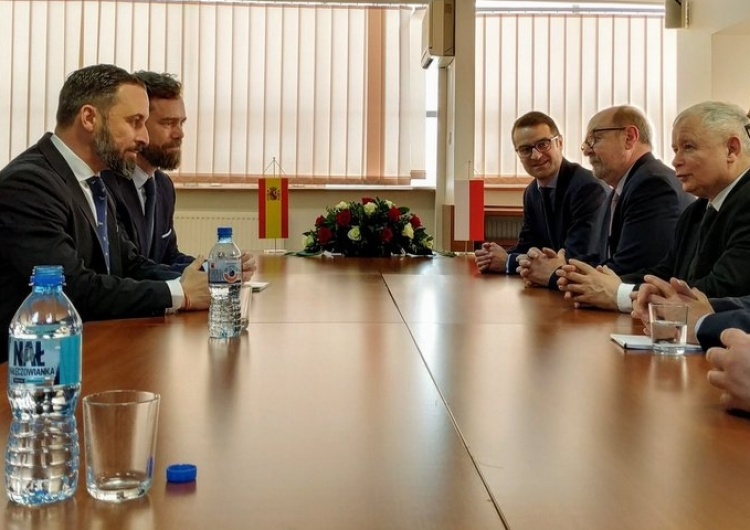 Entuzjastyczne komentarze Hiszpanów po spotkaniu lidera hiszpańskiej partii Vox z Jarosławem Kaczyńskim