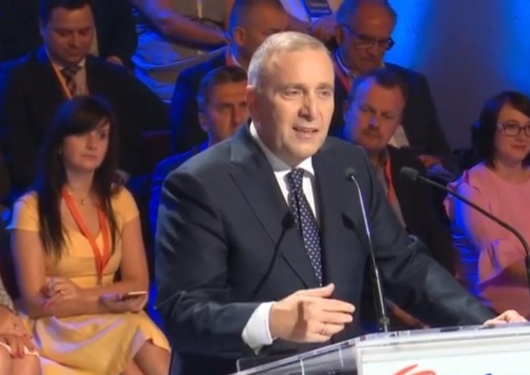Grzegorz Schetyna do PiS: "Odejdźcie, bo stoicie Polakom na drodze do spełnienia marzeń"