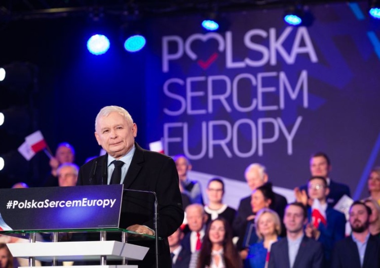 DoRzeczy.pl: "Informacja o tym, że Kaczyński odwołał wystąpienie Morawieckiego jest wyssana z palca"