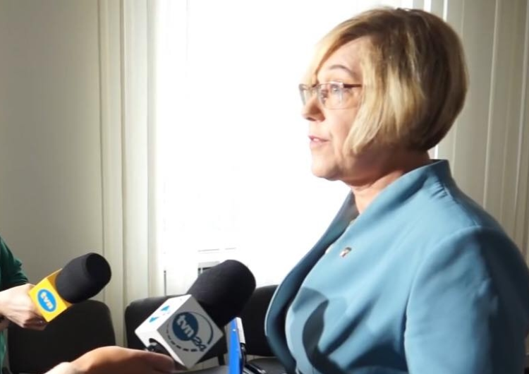 Kurator Barbara Nowak dziękuje internautom za obronę i poparcie