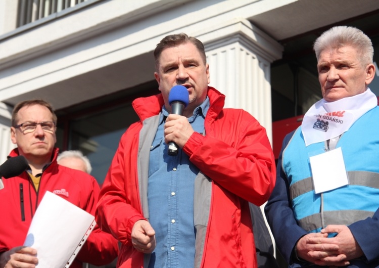  [video] Protest w Gdańsku. Piotr Duda: "Dość dyktatu związków jedno-zawodowych!"